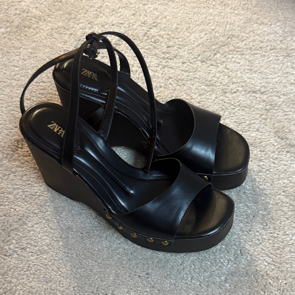 Zara Elegant Black Wedge Heels